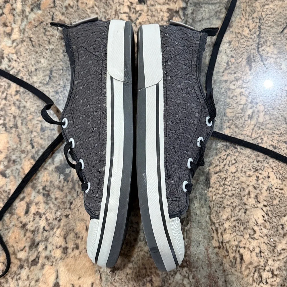 Keen stylish sneakers